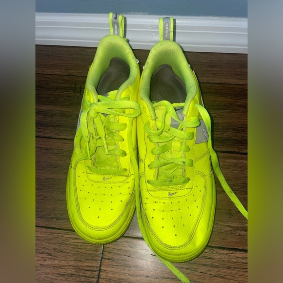 Rare✅Neon Nike Air Force 1 utility volt - Picture 5 of 12